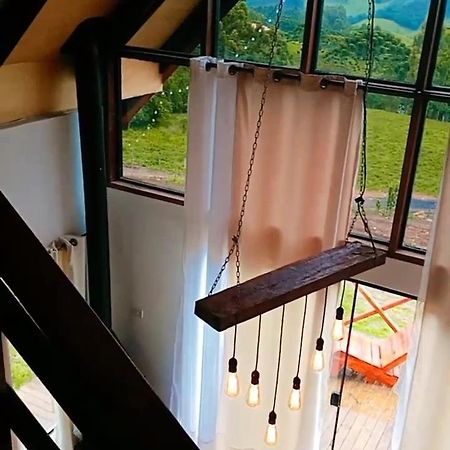 Chale Com Vidros E Hidromassagem Villa Sao Bento do Sapucai Bagian luar foto