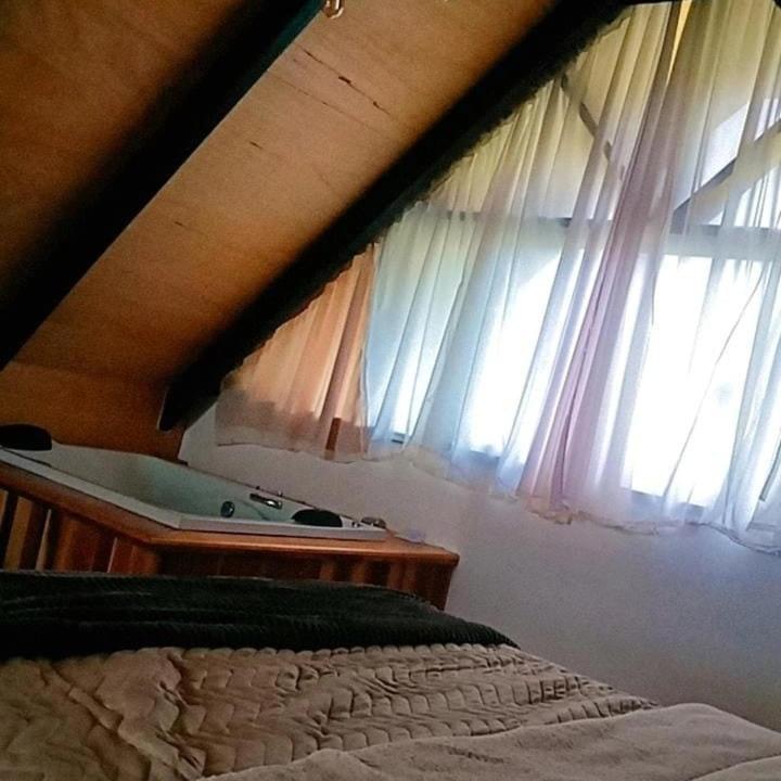 Chale Com Vidros E Hidromassagem Villa Sao Bento do Sapucai Bagian luar foto